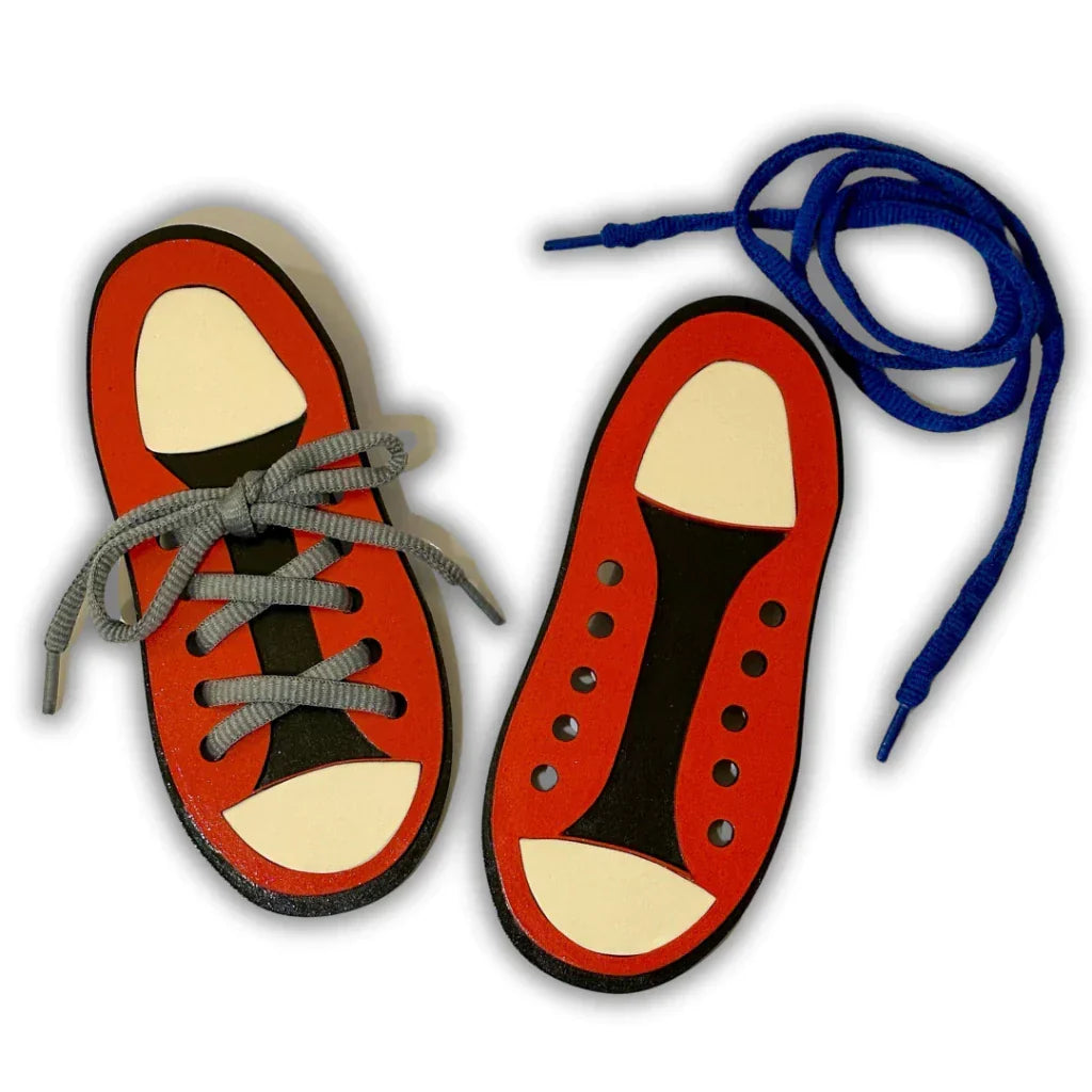 Tênis de Madeira para Alinhavo Montessori | Brinquedo Educativo para Coordenação Motora 3+ – Brincaae